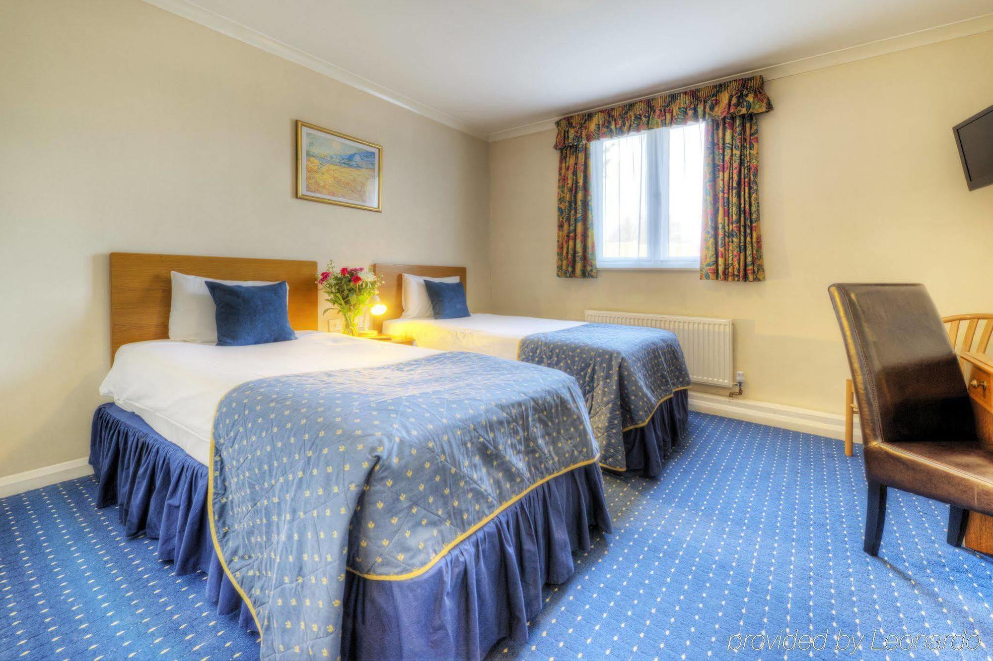 Flexistay Reading West Aparthotel - With Communal Kitchen Use Εξωτερικό φωτογραφία